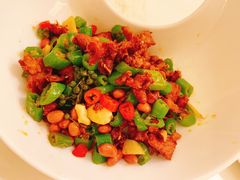 小米爱上小公鸡-外婆家(古墩印象城店)
