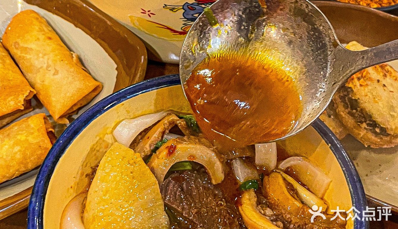 武汉的朋友，答应我一定要吃这家牛杂锅好吗！