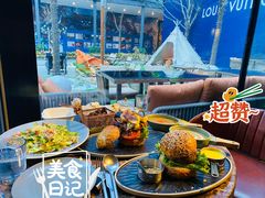 -Let'sBURGERplus·非常创意汉堡(三里屯店)
