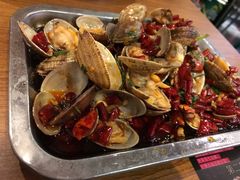 -喝丢一只鞋辣炒海鲜小烧烤(三八广场店)
