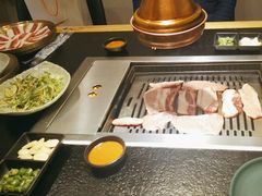 -臻牛烤肉