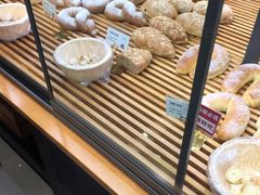 -焙丽拾光(麦凯乐直营店)