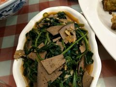 -鲁班小馆(政四街店)
