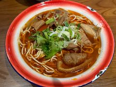 -楚东君•襄阳牛肉面牛杂煲(陆家嘴正大店)