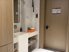 -雲宜贵宾舍酒店(深圳龙东地铁站店)