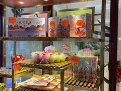 面包甜点陈列柜-皇饭儿·王润兴酒楼(河坊街店)