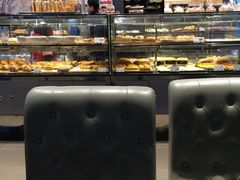-巴黎贝甜(大宁国际商业广场店)