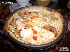 洪齐林老镇牛肉煲仔饭-洪齐林老镇