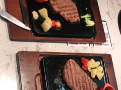 -必胜客(经开万达店)