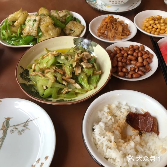 茶店土家牛肉(野三关店)