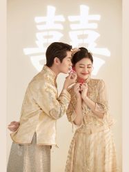-樱花婚纱摄影