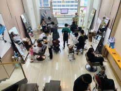 -HANI SALON