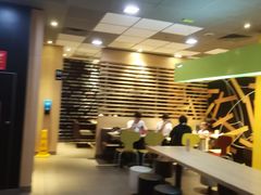 大堂-麦当劳(海岸城店)