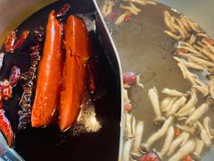卜卜贝鸳鸯锅-憨铁匠老火锅(龙岗万科里店)
