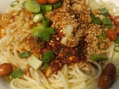 -中和裴氏蹄花(府河路店)