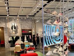 -NIKE KICKS LOUNGE体验店(北京新中关店)