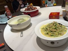 -乔家小院•非遗驴肉•本地小海鲜(滨河路店)