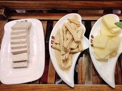 -亮欢寨酸汤鱼(沙冲路店)