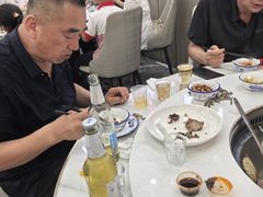 -丹水桥地锅鱼·翘嘴鲌·地方特色全鱼宴(丹江口大坝店)