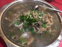 -谢老五跷脚牛肉·非遗传承店
