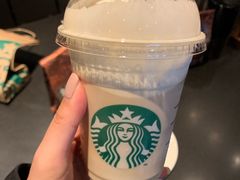 太妃榛果风味糖脆拿铁-星巴克(苏州昆山花桥游站店)