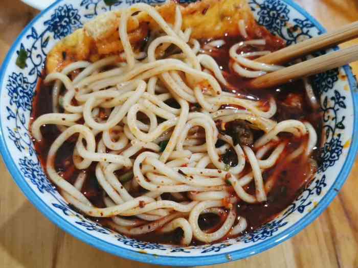 板凳面(通惠街店)-"这家板登面店在通惠桥旁边,店铺偏小,店内.