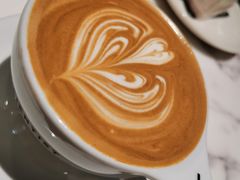 燕麦奶拿铁-科学家咖啡(海岸城店)