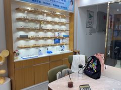 -亿视康青少儿眼镜(五官科店)