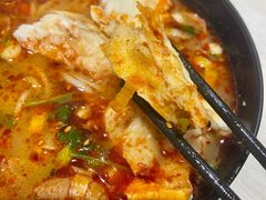 -牵人麻辣粉(粉巷店)