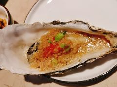烤生蚝-金太阳海鲜烧烤·本地人餐厅(星海公园店)