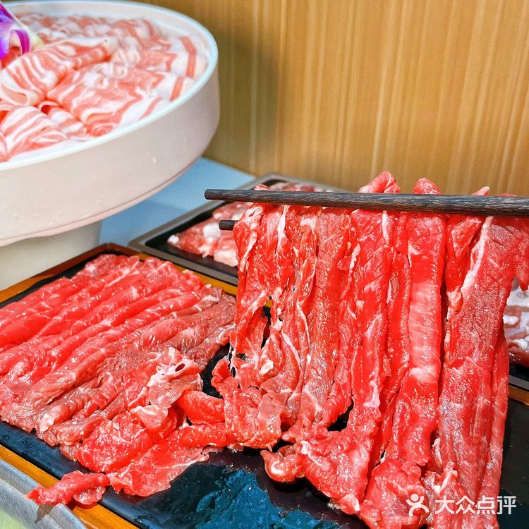 铜锅涮鲜肉[火锅]地道老北京，首选牛羊和