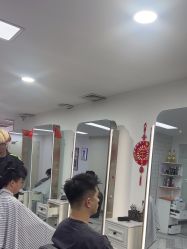-米娜护肤造型