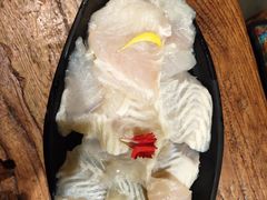 -老牌坊云南鱼豆花火锅(爱建店)