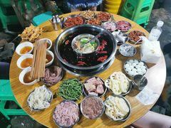 鸳鸯锅底-渝味黄姐火锅(黄泥村店)