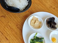 -桥香园过桥米线(国贸店)