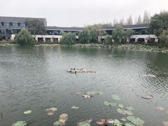 -上海怡沁园度假酒店