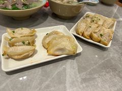 -小姜锅贴(凤凰街店)