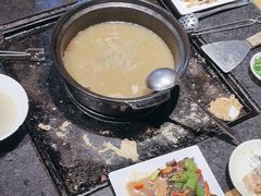 -有一锅·野生菌黑山羊腊排骨火锅(古城北门店)