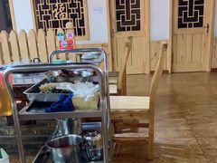 -屯老二农家铁锅炖·行业领军者(梅江店)