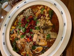 肥肠砂锅（牛蛙需另加）-马头巷·隐庐居·红油大虾(园区店)