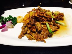 -闫府私房菜·百年鲁菜(恒隆店)