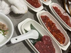 -海底捞火锅(曹安公路店)
