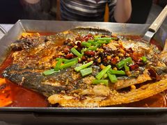 -鸣记脆皮烤鱼·海鲜烤鱼(马栏店)