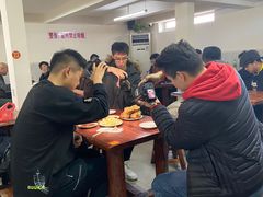 大堂-宝瑞门钉肉饼店