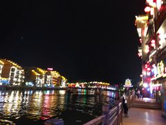 -苗伯妈酸汤火锅