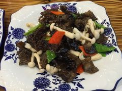 -东北人家铁锅炖(鞍山路店)