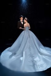 -雪中彩影婚纱摄影·微光艺术中心