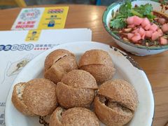 -包整·丝娃娃(一览甲秀楼风景店)