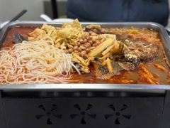 -在巷子里的烤肉店·螺蛳粉烤鱼·牛蛙(和美城店)