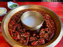 -小龙翻大江文化火锅(宽窄店)